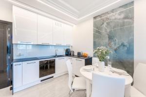 Apartament z Widokiem na Morze 319 by Perłowa Przystań Rent