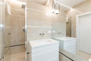 Apartament z Widokiem na Morze 319 by Perłowa Przystań Rent