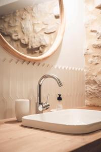 Appartements Gite de charme dans ancienne ferme en pierre : photos des chambres