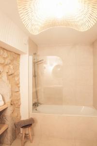 Appartements Gite de charme dans ancienne ferme en pierre : photos des chambres