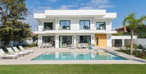 Homeclub Villa con Piscina Privada en Guadalmar