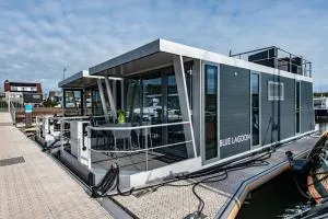 Waterlodge voor 4 personen in de haven van Kamperland - Wolphaartsdijk