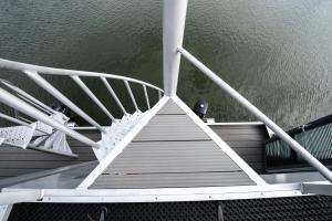 Waterlodge voor 4 personen in de haven van Kamperland