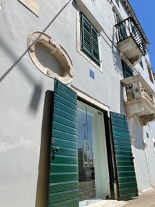 Apartments and Rooms Ille