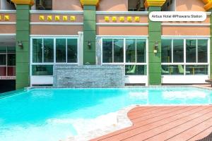 Airbus Hotel At Phawana Station