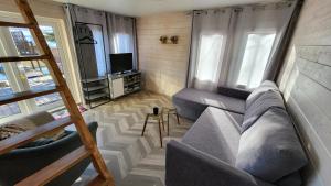 Tiny house near Viljandi lake