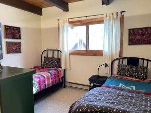 Cabin Close To Hiking Trails And Ski Resorts