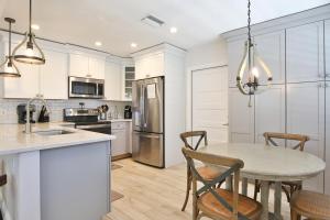 Copacabana Boaters Dream Home In Anna Maria