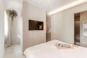 Floristeria Apartment by Quokka 360 - a stones throw from the walled city of Como