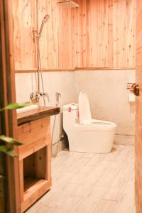 Mini House - Nhà gỗ hướng đồi