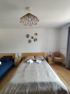 Maisons de vacances Gite de groupe chez le Dragou : photos des chambres