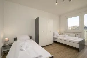 MonteurzimmerKING Schkeuditz - 施科伊迪茨