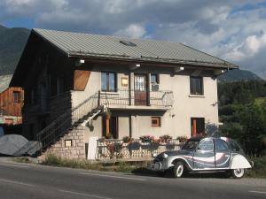 Apartment LA ROCHETTE free parking on site