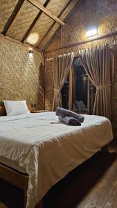 Phòng Giường Đôi Nhìn Ra Công Viên (Double Room with Park View)