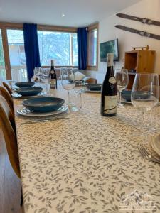 Appartements Cocon luxueux Le Cristal, pied de pistes, 10 couchages : Appartement Premium 5 Chambres