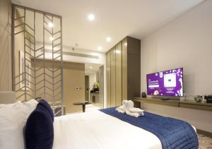 Elegant Studio with Canal Views DAMAC Prive