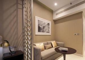 Elegant Studio with Canal Views DAMAC Prive