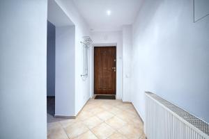 Poniatowskiego Apartment - Self check-in 20h