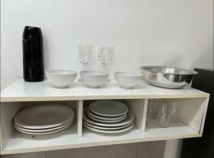 04 - Estúdio com Área privativa, Vaga de garagem, Máquina de lavar, Wi-fi, TV smart, próximo a Skema School