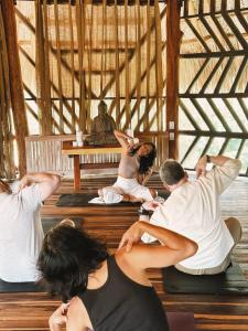 Senda Loto Retreat Meditation Yoga