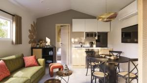 Campings DAMONA LODGES : photos des chambres