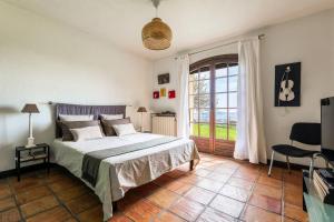 Maisons de vacances Magnifique villa avec vue mer panoramique : photos des chambres