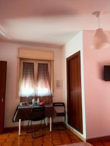 Quadruple Room with Private Bathroom room in Bed and fly Aeroporto Catania