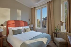 Double Room with Garden View room in K+K Hotel George Kensington