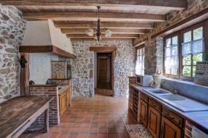 Maison Périgourdine 14 personnes avec piscine