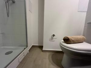 HOM I WiFi, AA, Terraza, Transporte, Acceso seguro