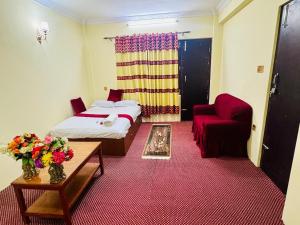 Kattel HomeStay And Apartments