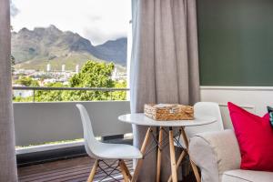 St Martini Mountain View Studio