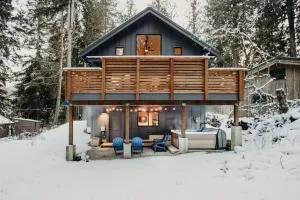 Mt Baker Rim Cabin 50 with WIFI, Hot Tub and Air Conditioning - Maple Falls
