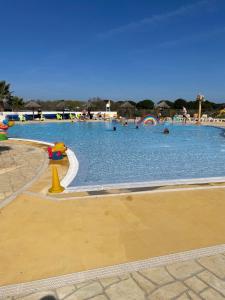 Campings Mobil home 55 -8 personnes : photos des chambres