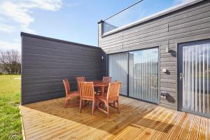 Host & Stay - Dalby Lodge