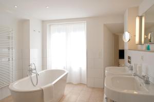 Comfort Room with South View room in Hotel Saratz Pontresina