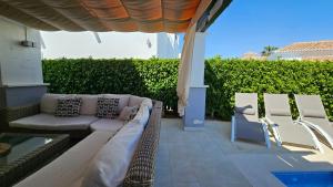 Villa with private pool and jacuzzi - EN10LT