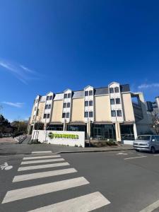 B&B HOTEL Le Mans Centre Cathédrale