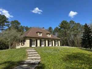 Le Peruguet - maison avec piscine et bois privé - 莫内斯捷