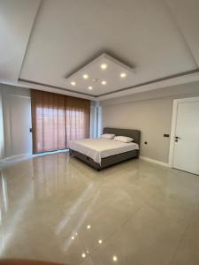 ARTiSTHOUSEKEMER