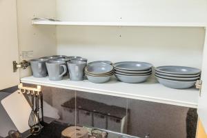 R301-Shinjuku 13 min Maximum 8 people 60 sqm Roppongi, Tsukiji direct access Full renovation 7 min walk from Ochiai Minami-Nagasaki Station