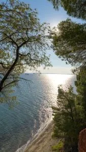 Squirrel Beach Front Villa, Metamorfosi - 梅塔诺佛希斯 Squirrel Beach Front Villa, Metamorfosi - 梅塔诺佛希斯