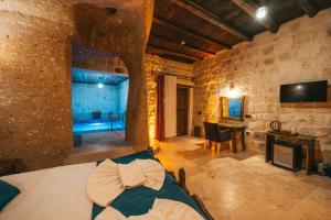 Cappatria Cave House
