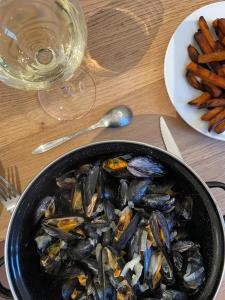 Maisons de vacances Villa Volclair Spacieux Duplex a 50m de la plage : Maison 2 Chambres