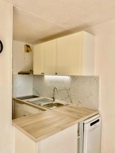 Studio climatisé vue mer à proximité de la plage