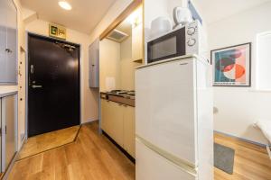 R401-Shinjuku 13 minutes Maximum 4 people 30 square meters Full renovation Roppongi and Tsukiji direct access Family group best 7 minutes from Ochiai Minami-Nagasaki Station