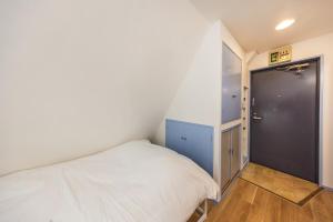 R401-Shinjuku 13 minutes Maximum 4 people 30 square meters Full renovation Roppongi and Tsukiji direct access Family group best 7 minutes from Ochiai Minami-Nagasaki Station