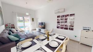 Casa de las Sonrisas - An MHR Property