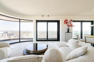 Unique penthouse with sublime sea views