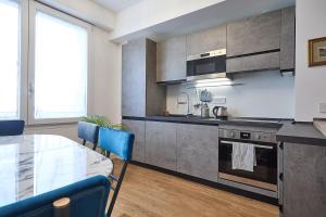 Bright Luxury Apartment